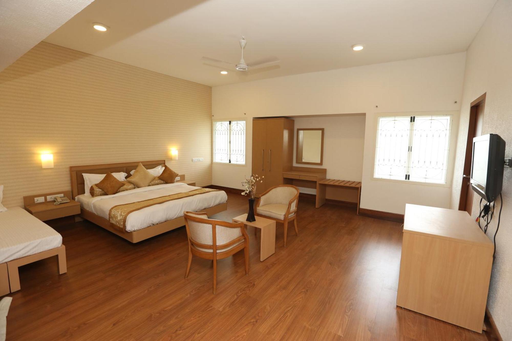 होटल Avenue 11 Boutique Residences, Poes Garden