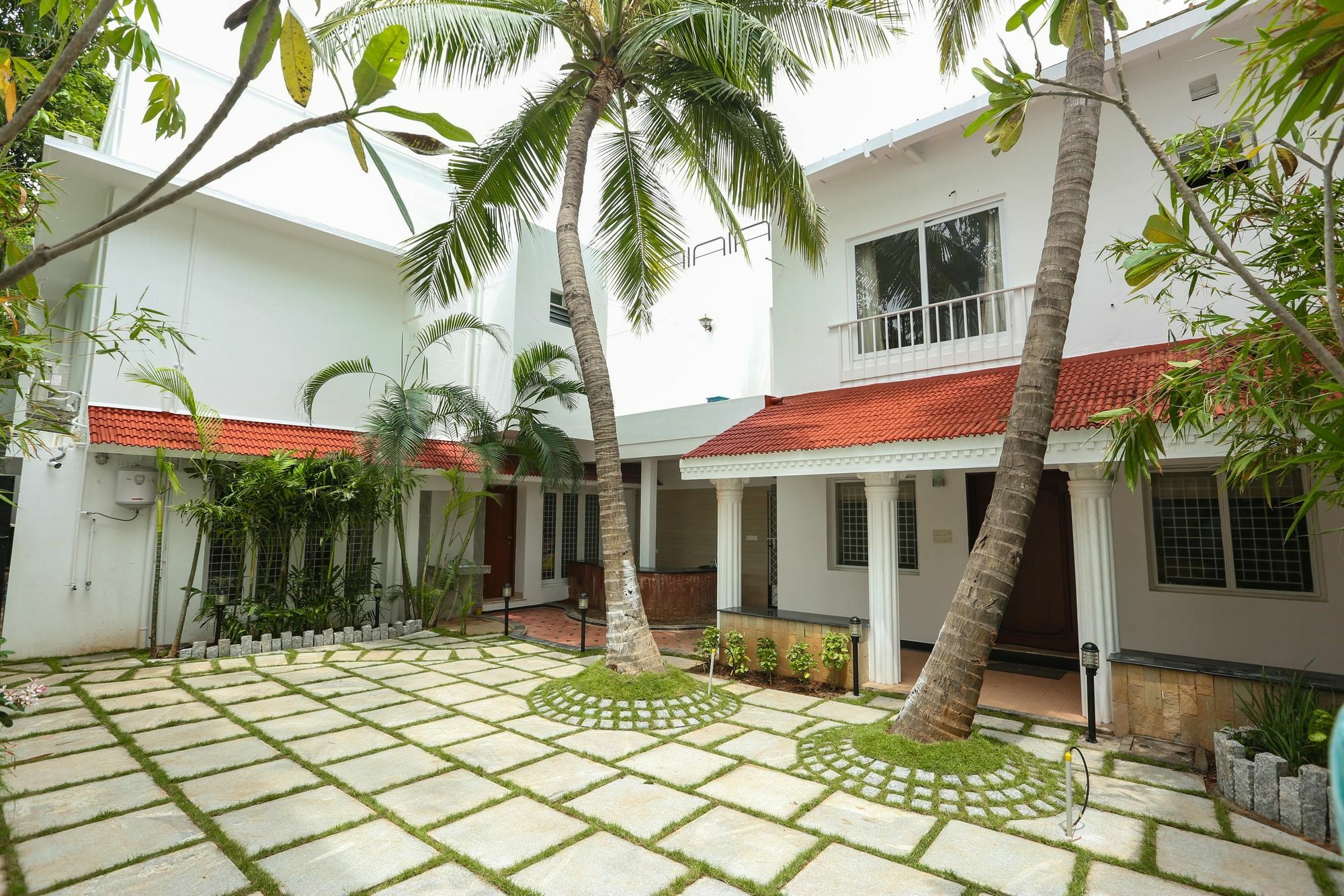 Avenue 11 Boutique Residences, Poes Garden 3*